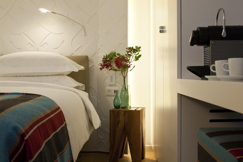 Mendeli Street Hotel By Prima Hotels - 18 Years Plus Tel Aviv Exterior photo